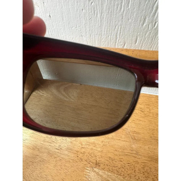 Women’s Sunglasses with Small Jewels - Picture 8 of 8